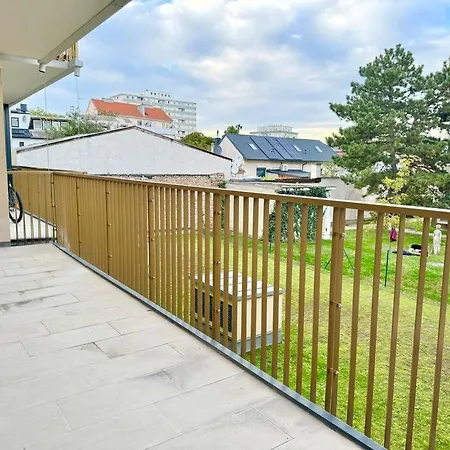 Modern Premium Mit Balkon