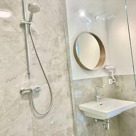 Hotel Modern Premium Mit Balkon 3*